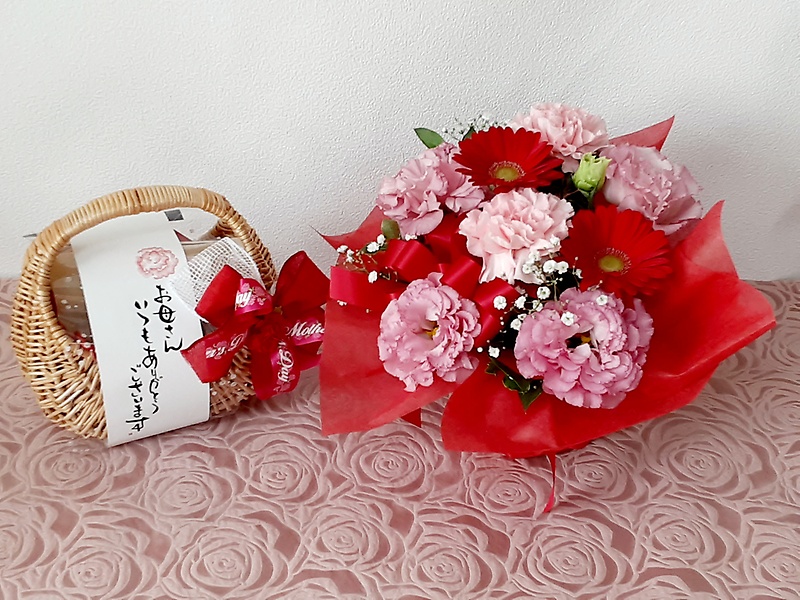 グリンさんの焼菓子&フラワーギフト~丸バスケット~ グリンさんの焼菓子&フラワーギフト~丸バスケット~